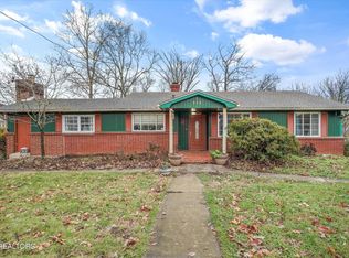 225 W Ford Valley Rd, Knoxville, TN 37920