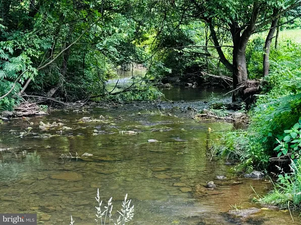 3076 Gerrardstown Rd, Inwood, WV 25428