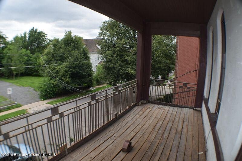 2nd image of 176 W River St