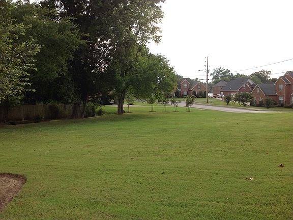 4th image of 924 Stewart Valley Dr