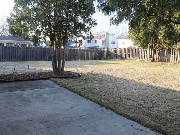 2nd image of 1496 Langlade Ave