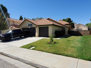 1739 Mesa Dr, Lancaster, CA 93535