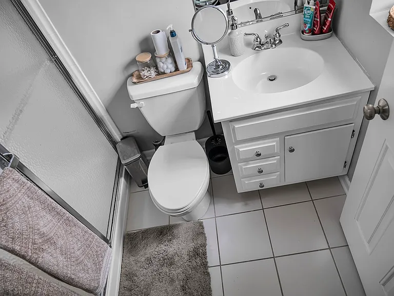 7326 40th St #3E — Photo 9