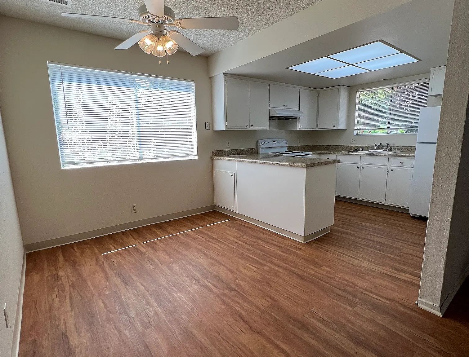 1335 Hemlock Street - 1 — Photo 1