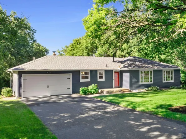 16633 Temple Dr N, Minnetonka, MN 55345