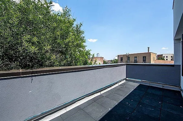 Rented by At Home Realty NY LLC | media 21