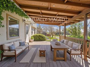 812 Pebble Beach Dr, Garland, TX