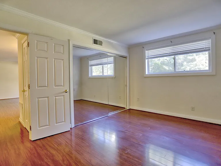 7475 Little River Tpke #101 — Photo 9