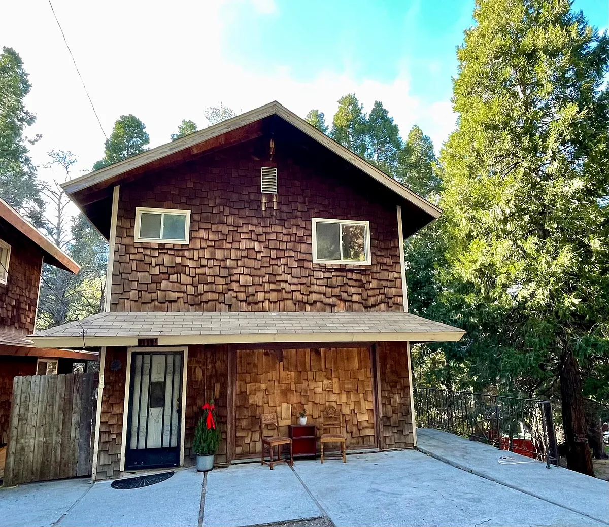 Building Photo - 25136 Moon Dr