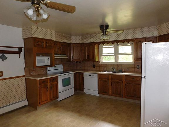 3rd image of 4875 Ironwood St
