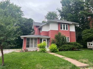 1721 11th Ave, Moline, IL 61265