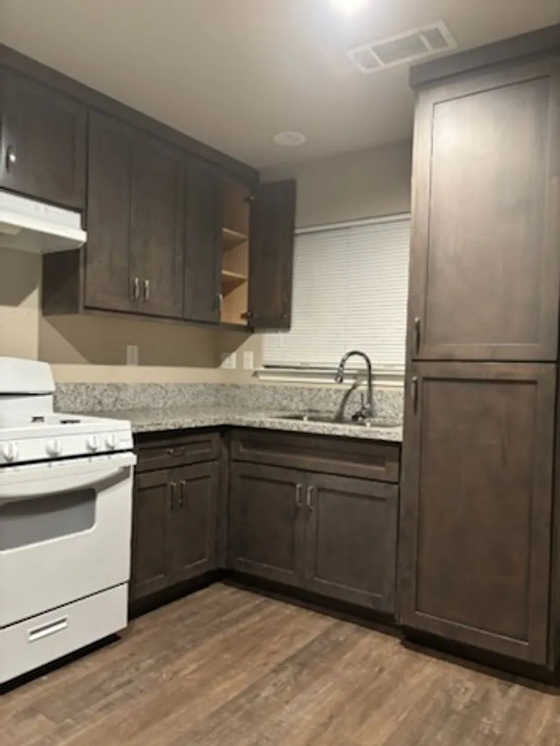 717 Faller Ave — Photo 1