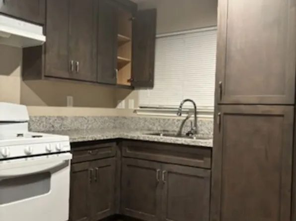 717 1/2 Faller Ave, Sanger, CA 93657