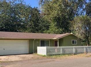 45 S M St, Cottage Grove, OR 97424