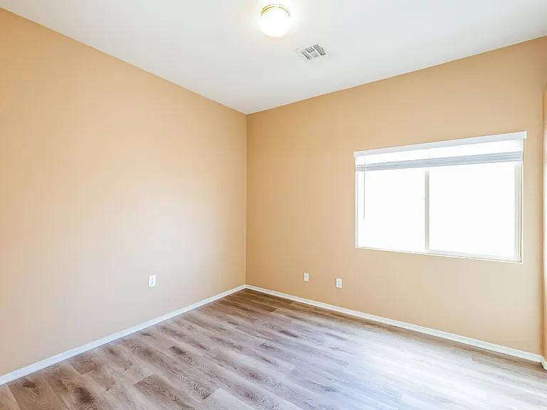 5136 Marsh Butte St — Photo 12