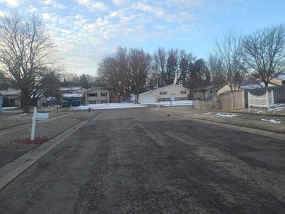 5th image of 2809 1st St N
