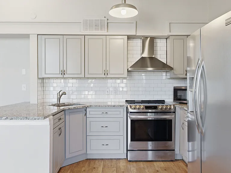 4760 S Wadsworth Blvd — Photo 3