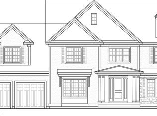 10 Fox Hill Rd, Newton, MA 02459