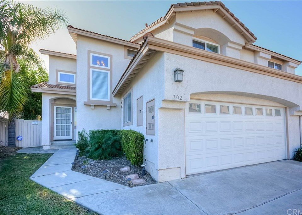 2nd image of 702 Morgan Cir
