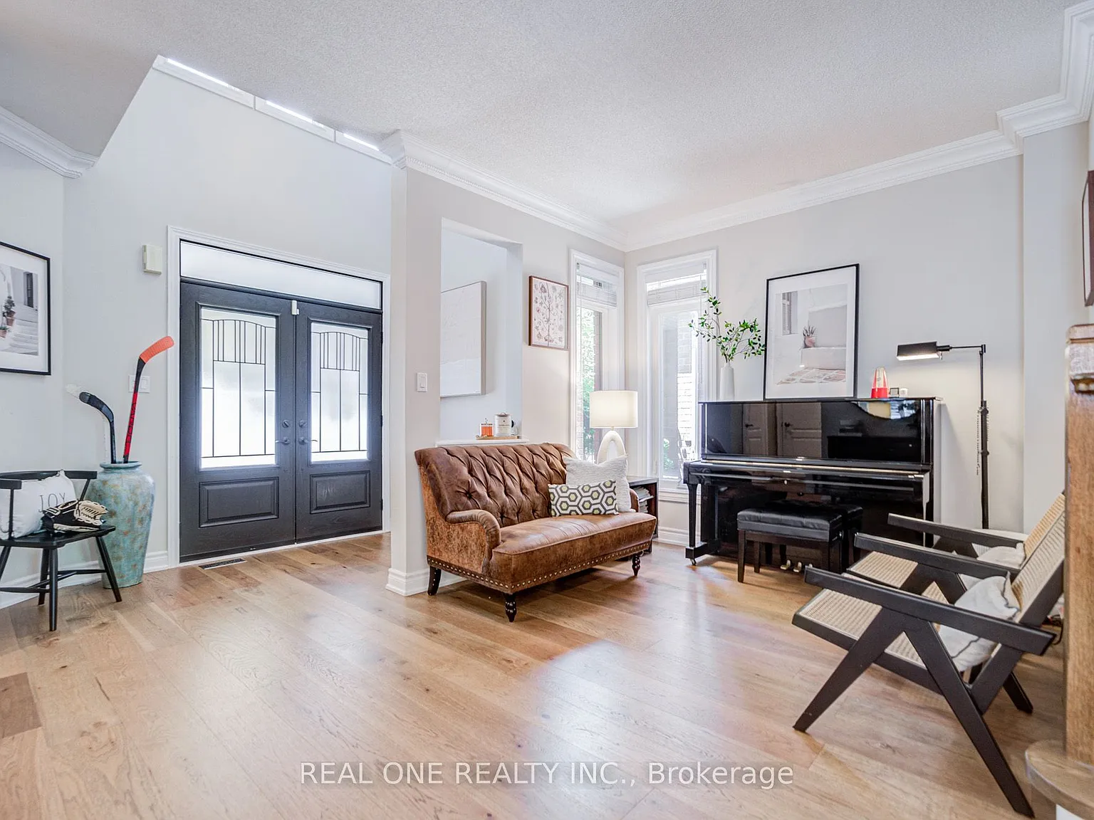5 bed, $5,000 — Photo 3