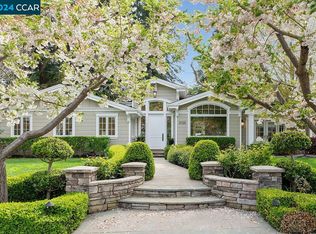 3725 Meadow Ln, Lafayette, CA 94549