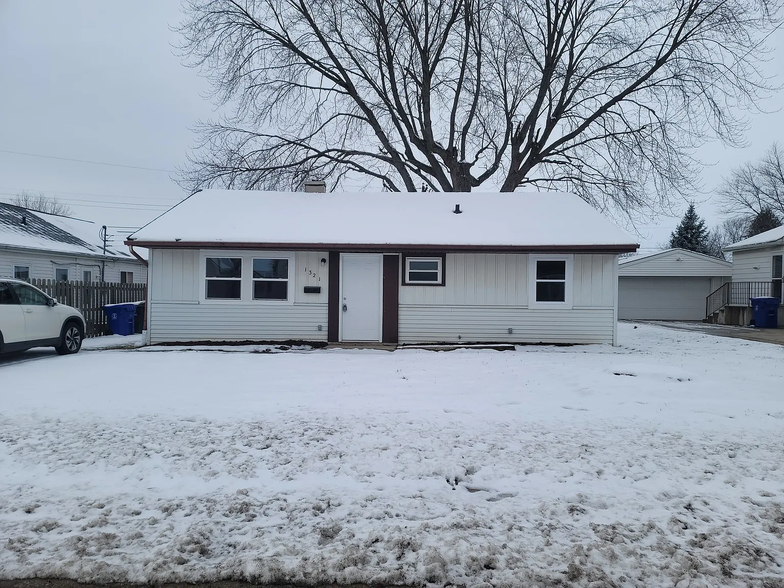 1321 N Philips St photo 1