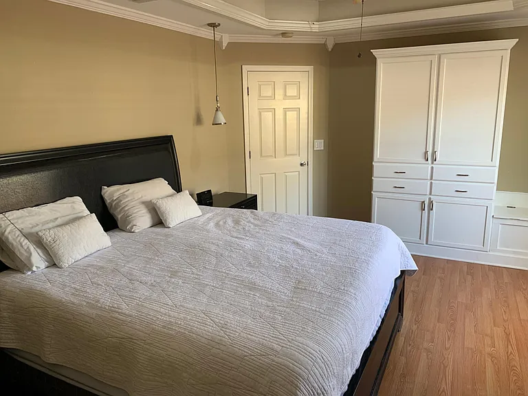 921 Scenic Oak Ln — Photo 10