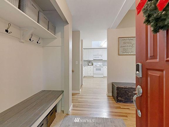 4th image of 18516 46th Ave NW
