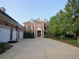 1976 Broadmoor Ln, Vernon Hills, IL 60061