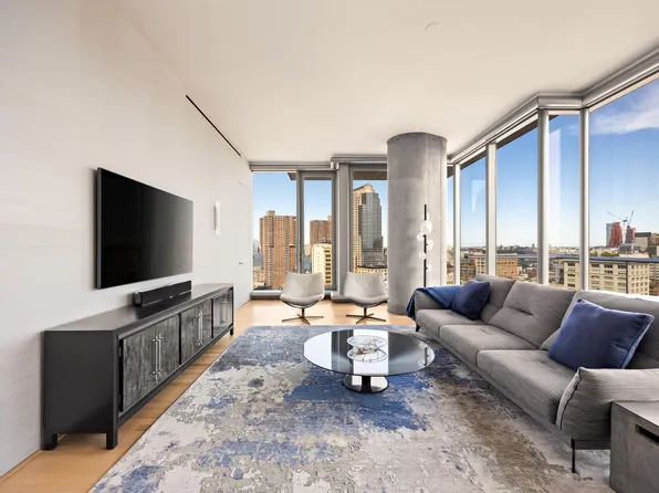 56 Leonard Street image 2 of 14