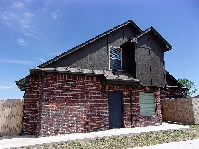 Creekside Condos/Townhomes — Photo 23