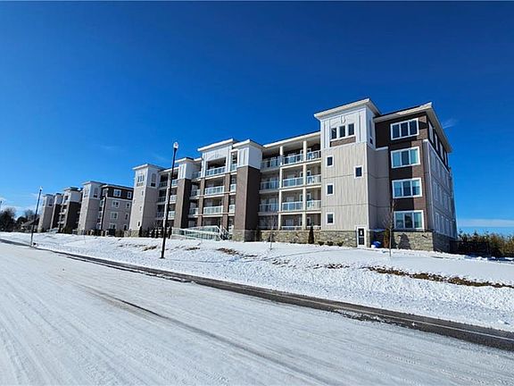 2nd image of 5 Spooner Cres #314