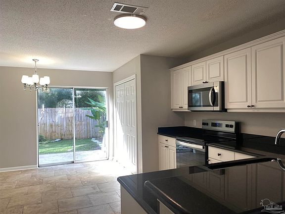 5th image of 1413 Tiger Lake Dr #1413