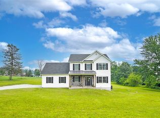 359 Archery Club Rd, New Ringgold, PA 17960