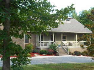 661 Gray Creek Rd, Graysville, TN 37338