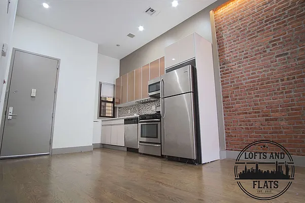 Rented by Lofts and Flats LLC | media 33