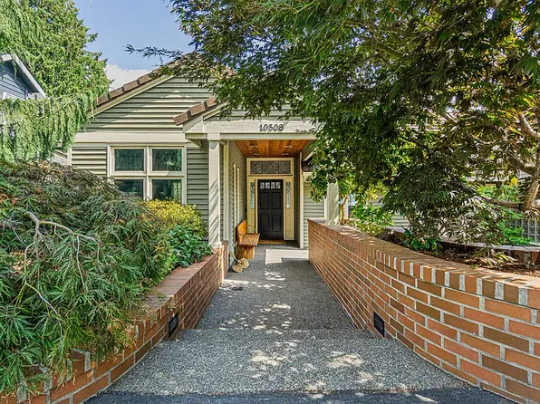 10508 Exeter Ave NE, Seattle, WA 98125