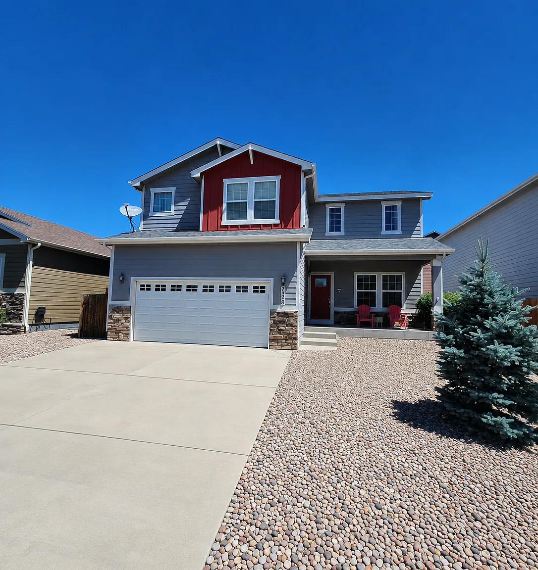 4 bed, 2359 sqft, $2,895 — Photo 1