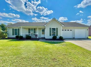 85 Woodwind Dr, Spring Lake, NC 28390