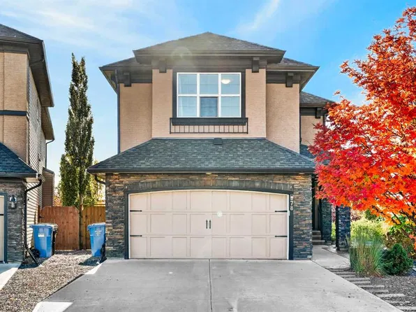 78 E Cranarch Vw SE, Calgary, AB T3M 2J3