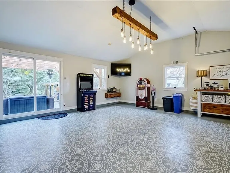 23 Fairview Dr — Photo 25