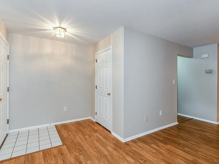 2055 Charles Ct — Photo 2