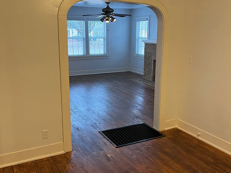 1520 N Lee St — Photo 5