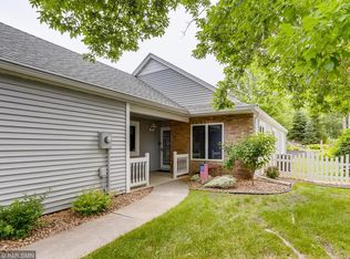 5718 Donegal Dr, Shoreview, MN 55126
