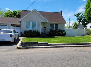 11 Jefferson Street, Copiague, NY 11726