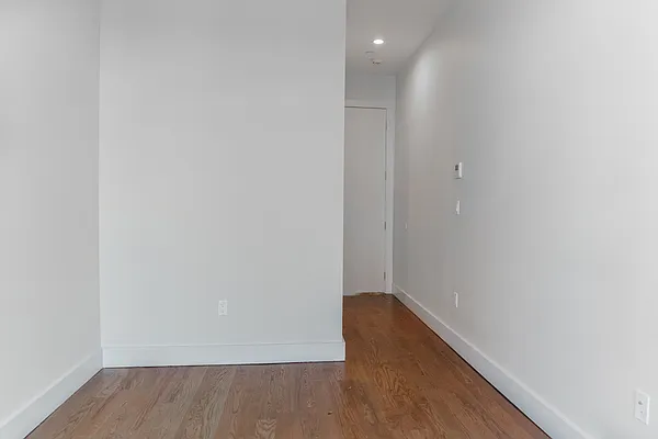 Rented by MySpaceNYC | media 28