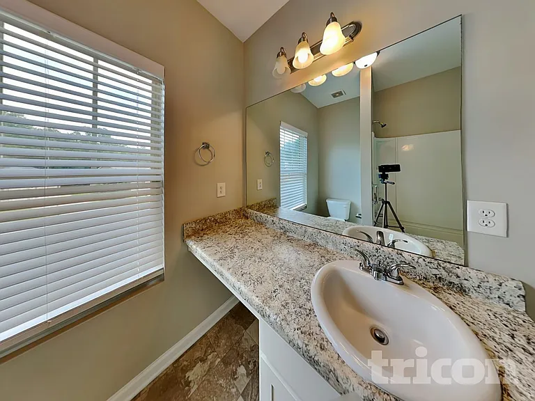 456 Clematis Ct — Photo 8