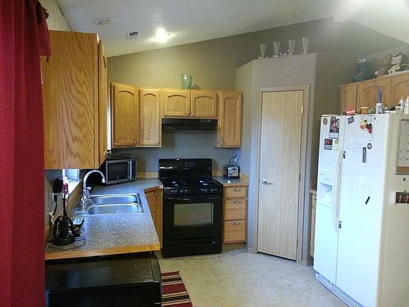 5th image of 323 E Connie Ray Ave