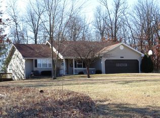 19887 Independence Rd, Lebanon, MO 65536