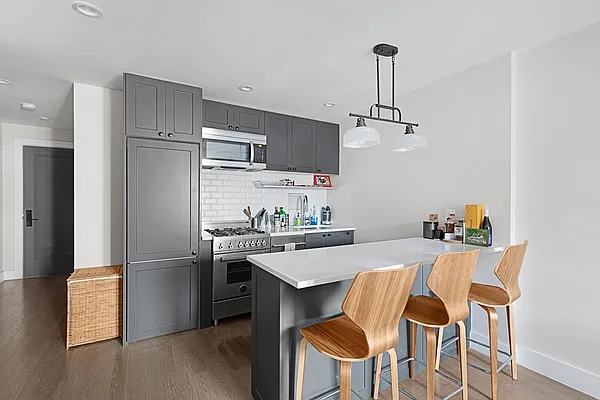 Rented by Compass | media 10